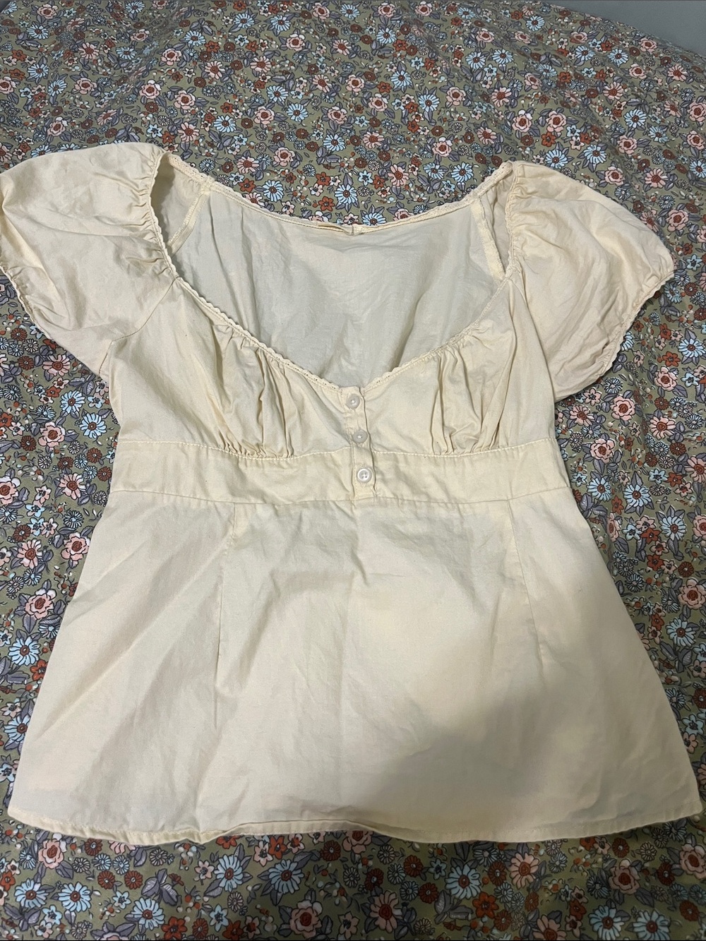 Cream Puff-Sleeve Women's Top